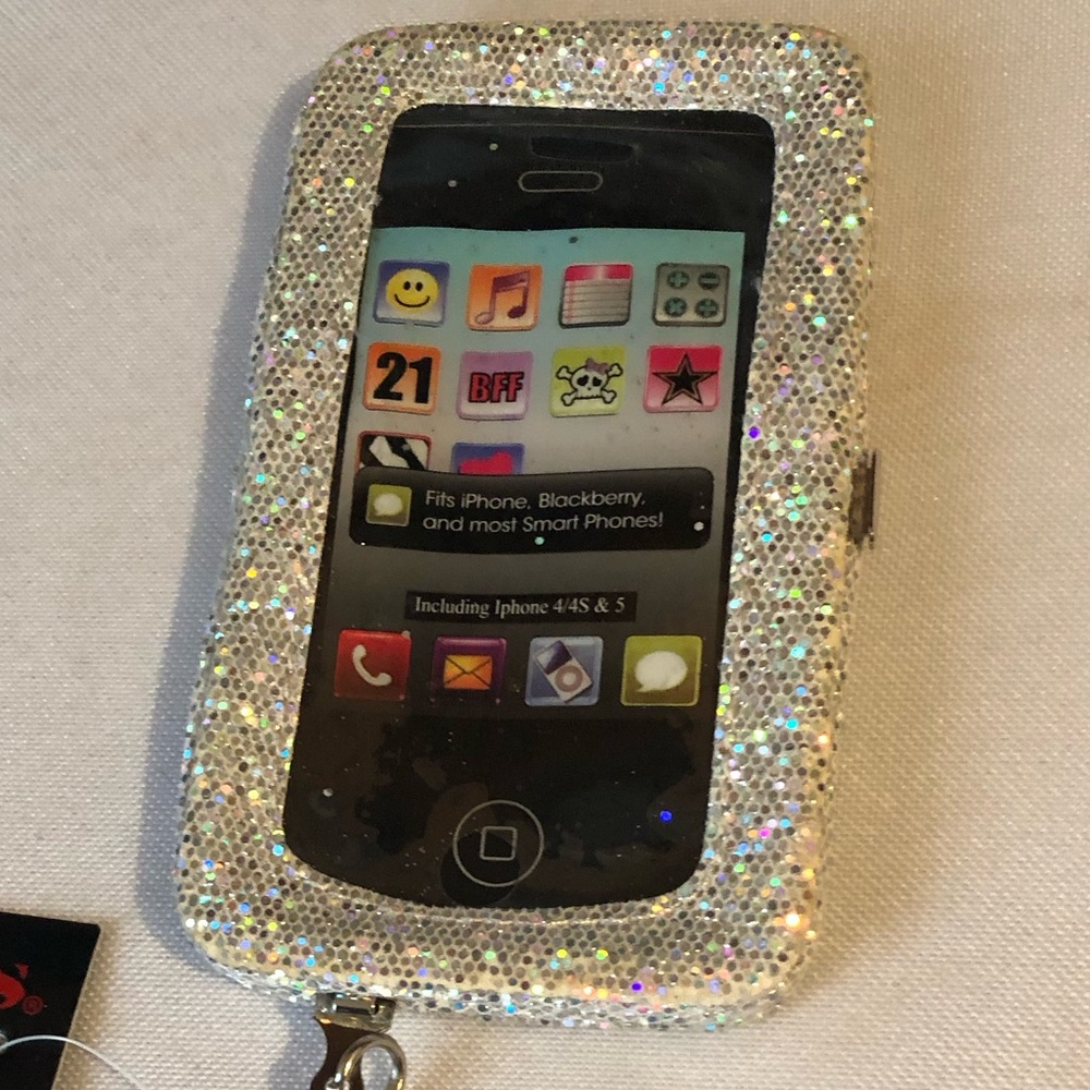 Hot Kiss Glitter Phone Case & Wallet - Silver 954 $8 or 🦋 or $3 w/ $20 purchase